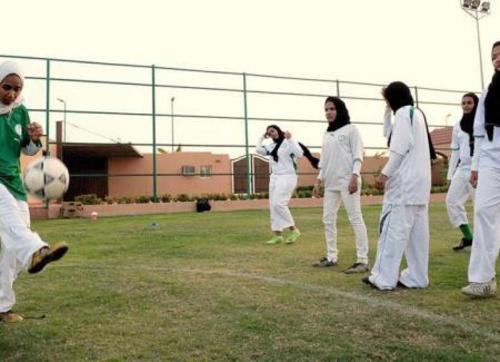 آغاز به کار لیگ فوتبال زنان در عربستان سعودی
