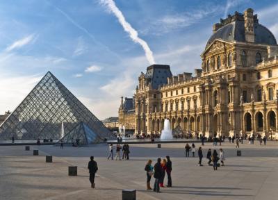 یک برنامه سفر 4 روزه به شهر پاریس