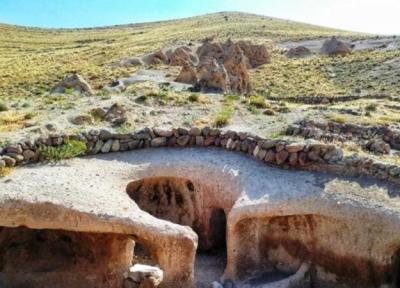 روستای حیله ور، دستکندی شگفت انگیز در دامنه عروس کوه های ایران