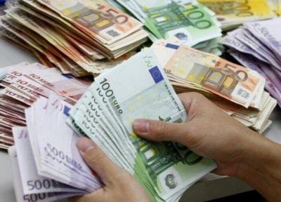 اعلام نرخ رسمی انواع ارز، افت قیمت یورو و پوند