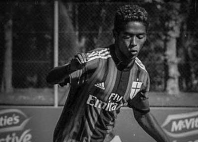 خودکشی بازیکن فوتبال به خاطر نژادپرستی