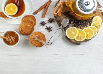 ترکیب آب جوش، عسل و آبلیمو برای سرماخوردگی