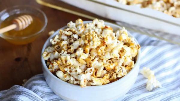 طرز تهیه پفیلا عسلی خانگی؛ ترد و کاراملی به روش حرفه ای