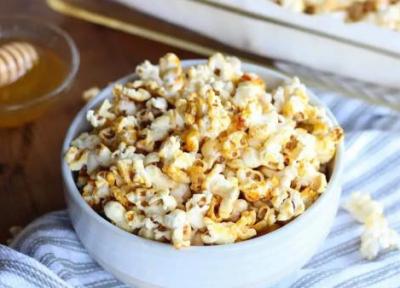 طرز تهیه پفیلا عسلی خانگی؛ ترد و کاراملی به روش حرفه ای طرز تهیه پفیلا عسلی خانگی؛ ترد و کاراملی به روش حرفه ای